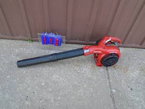 Home Lite 2 cycle leaf blower. Lightly used. Tested & works. As shown.