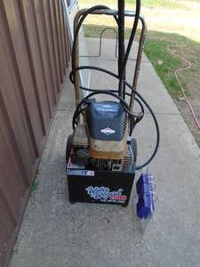 Campbell Hausfield 1500 psi pressure washer. Briggs engine. Includes wand & hose. Tested & works. With water. As shown.