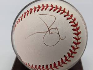 lot 49 image: Mark McGwire Hand-Signed Baseball with Display