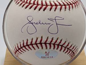 lot 53 image: Andruw Jones Hand-Signed Baseball with Display JSA Certified