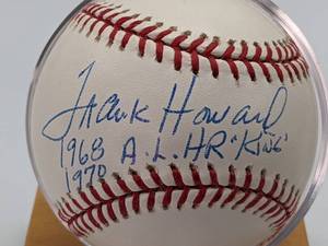 lot 55 image: Frank Howard Hand-Signed Baseball with Inscriptions with Diplay