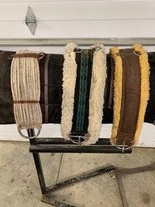 3 Cinches all good Condition