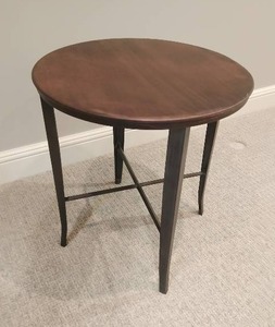 Metal Round End Table with Metal Base
