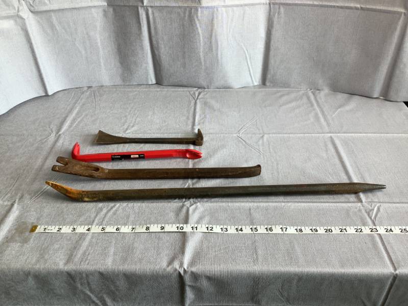 Lot of 4 Crow Bars, Prying Bars