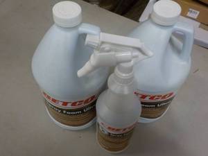 2 Gallon Jugs Betco Spray Foam Ultr...