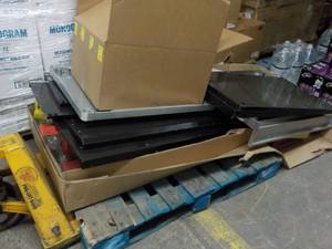 Pallet of Metal Table Tops we thin...