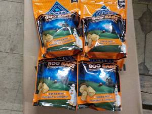 4 - 11 oz Bags Blue Boo Bars Dog Bi...