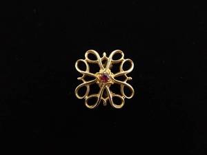 10k Yellow Gold Ruby Flower Brooch