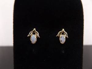 14k Yellow Gold Opal Post Flower Earrings