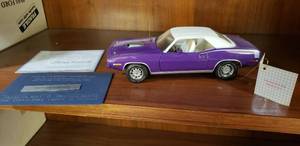 lot 64 image: 1970 Plymouth Hemicuda Franklin Mint