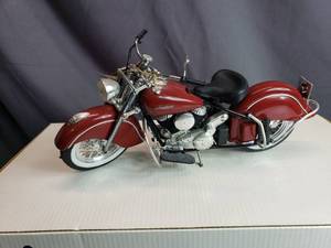 lot 91 image: 1948 Indian Chief Motorcycle Danbury Mint