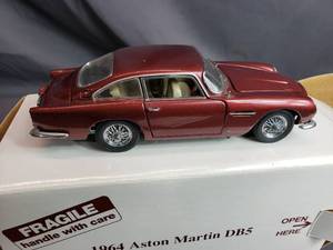 lot 106 image: 1964 Aston Martin DB5