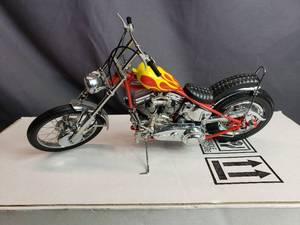 lot 112 image: Easy Rider Billy Bike Franklin Mint