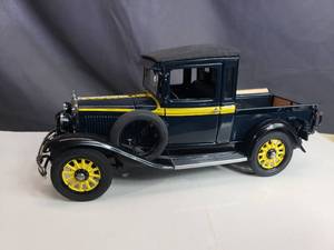 lot 121 image: 1929 Dodge Pickup Danbury Mint