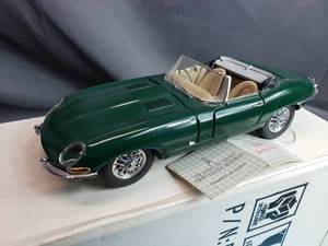 lot 135 image: 1961 Jaguar E-Type Franklin Mint