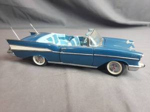 lot 199 image: 1957 Chevrolet Bel Air Danbury Mint