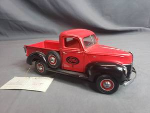 lot 202 image: 1940 Ford Pickup Franklin Mint