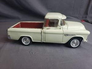 lot 221 image: 1955 Chevrolet Pickup by Ertl
