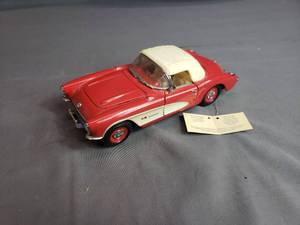 lot 229 image: 1957 Chevrolet Corvette Franklin Mint
