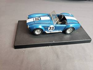 lot 238 image: Cobra 427