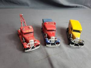 lot 252 image: 3 Hobbycar 143 Models
