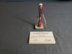 lot 264 image: 1927 Red Crown Rush Model H Replica Pump Danbury Mint