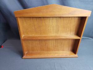 lot 267 image: Display Case