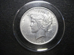 1. 1922-P Silver Peace Dollar with Cartwheel effect and Original Mint Luster - High Grade Coin