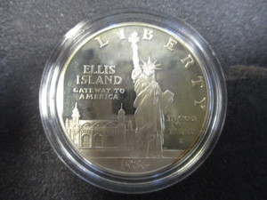 25. 1986-S Statue of Liberty Commemorative Proof Silver Dollar in Protective Case