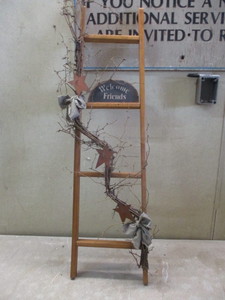 lot 49 image: Decorative Welcome Friends Ladder