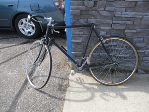 lot 63 image: Raleigh Road Bike