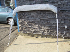 lot 81 image: Like New Canopy for Run a bout Boat