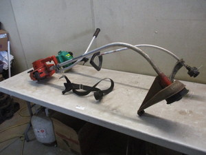 lot 84 image: Homelite and Weedeater Weed whips