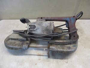 lot 92 image: Milwaukee band saw