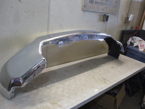 lot 96 image: 2022 Chevy 1500 Chrome Face Bumper Bar