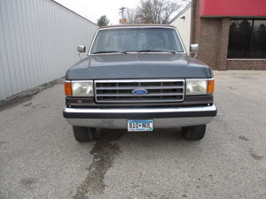lot 1 image: 1991 Ford Bronco