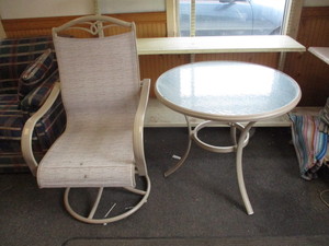 lot 101 image: Patio Table and Chair