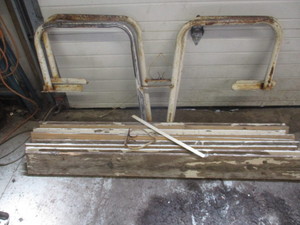 lot 117 image: Picnic Table Kit