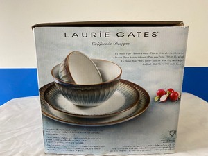 LAURIE GATES CALIFORNIA DESIGNS STOWE DINNER WARE SET
