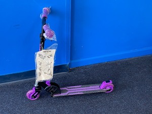 PURPLE AND BLACK KIDS SCOOTER