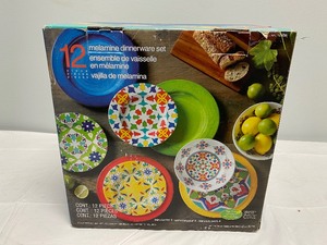 12 PIECE MELAMINE DINNERWARE SET