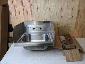 lot 427 image: L&ampJ Hand Sink with Gooseneck Faucet, 16 x 16