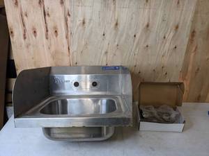 lot 430 image: L&J Hand Sink with Gooseneck Faucet, 16 x 16