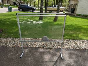 lot 457 image: Floor Self Standing Retractable Clear Sneeze Guard