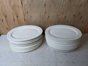 lot 393 image: Set of (24) MH Mei Hua Durable China Plates, White