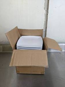 lot 415 image: Box of (19) White Square China Plates, 10-Inch