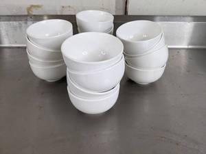 lot 372 image: Set of (16) Round Serving Bowls, White