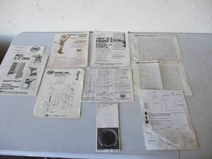 lot 7 image: Mayville Engineering Company Gauge Hunting Gun Reloading Press, Manual & Booklets