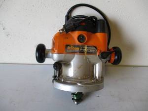 lot 34 image: Triton 12 Precision Router. Woodworking Tool. Works.