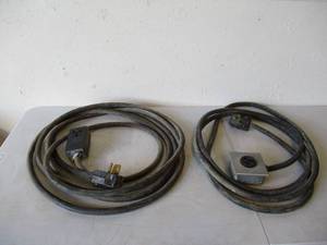 lot 43 image: Lot of 2 Heavy Duty Electric Cords.
